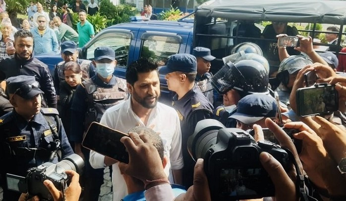 काठमाडौँको स्वर्णलक्ष्मी सहकारी ठगीमा राष्ट्रिय स्वतन्त्र पार्टीका सभापति रवि लामिछाने सहित ३९ जनाविरुद्ध मुद्दा दर्ता