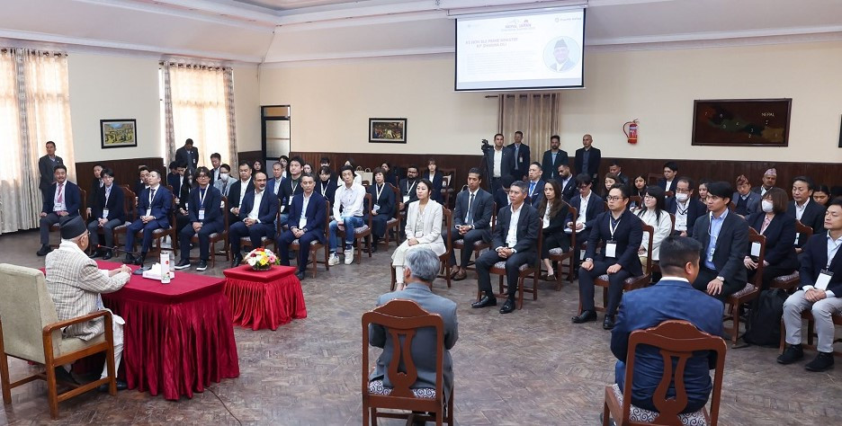 प्रधानमन्त्री ओली र जापानी व्यवसायी टोलीबीच शिष्टचार भेटबार्ता