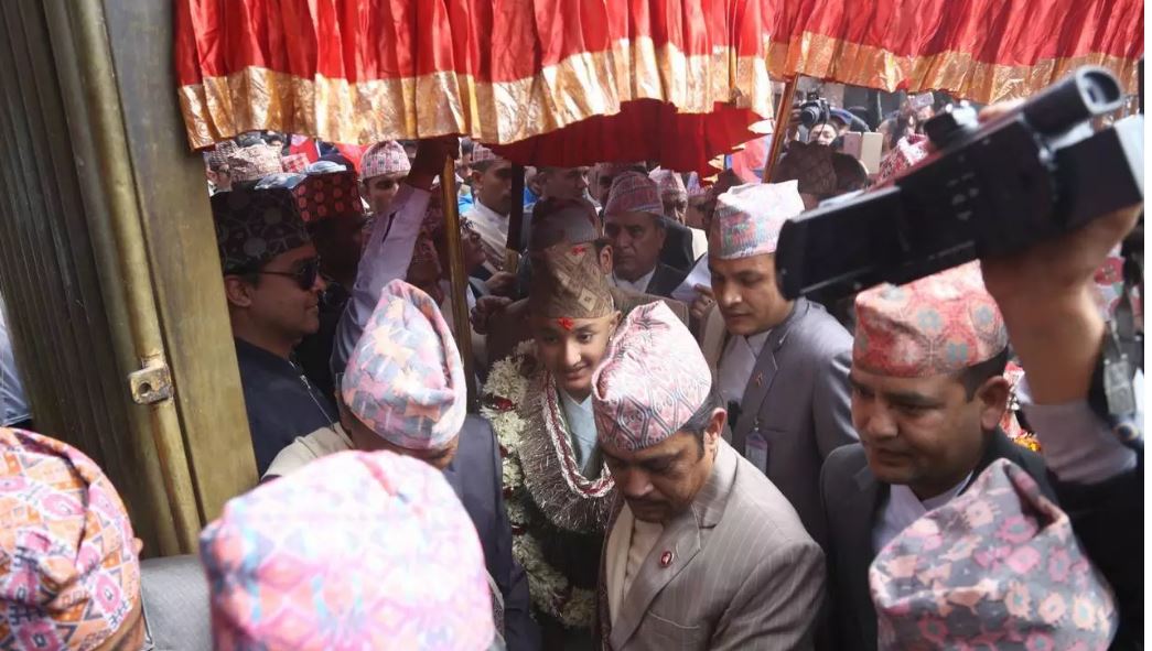 पूर्व नवयुवराज ह्रदयेन्द्र शाहको राजकीय शैलीमा व्रतबन्ध