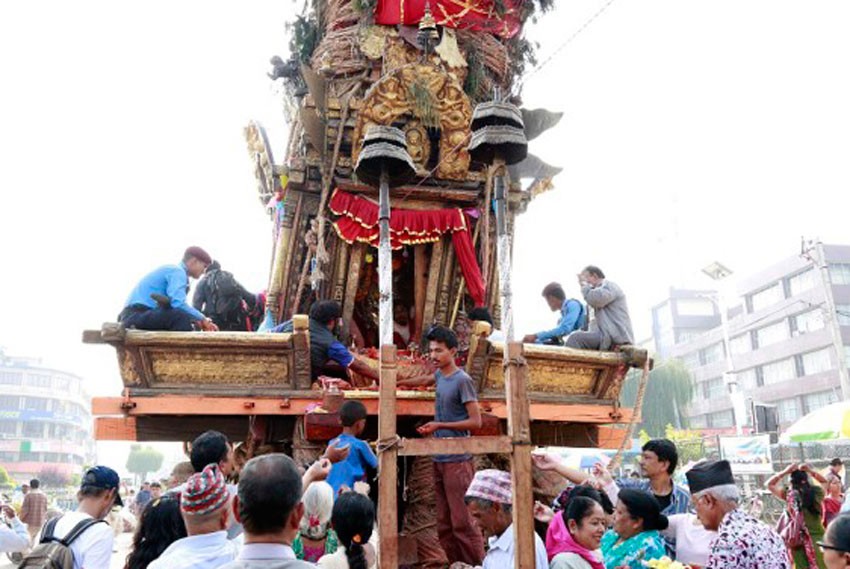 सेतो मच्छिन्द्रनाथको रथजात्रा सुरु, आज रथजात्रा असन पुर्‍याइने